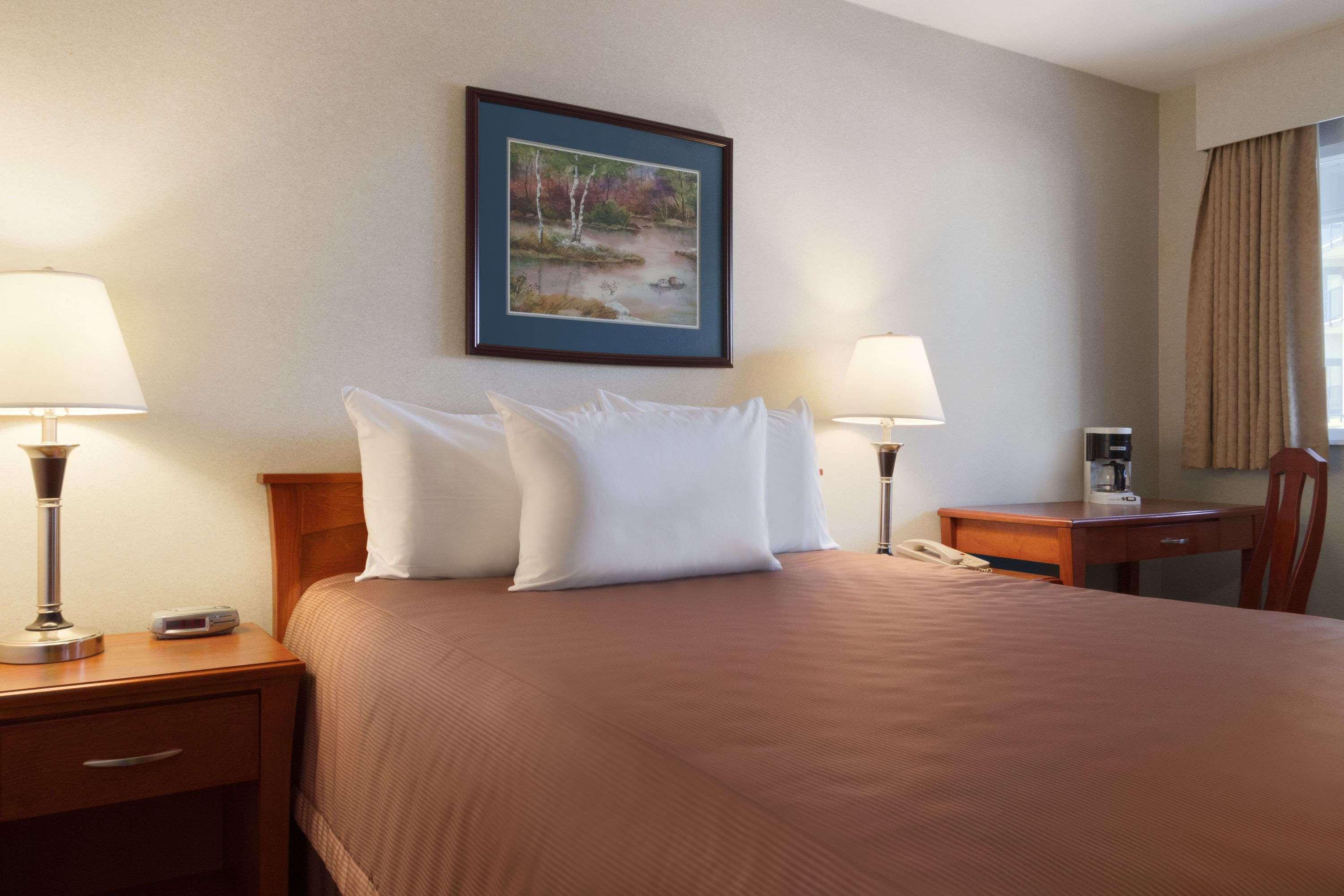 Travelodge By Wyndham Λάνγκλεϊ Εξωτερικό φωτογραφία