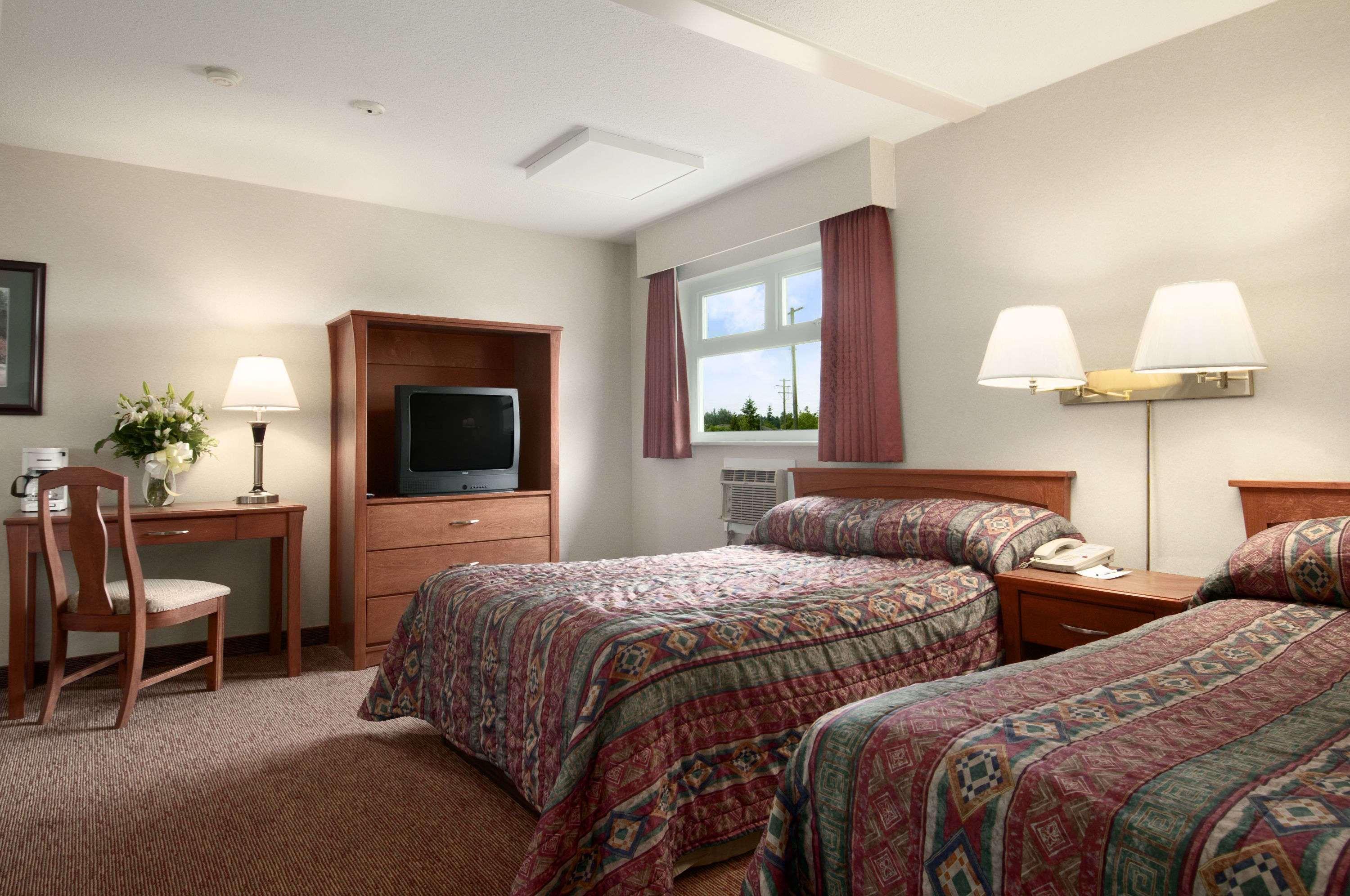 Travelodge By Wyndham Λάνγκλεϊ Εξωτερικό φωτογραφία